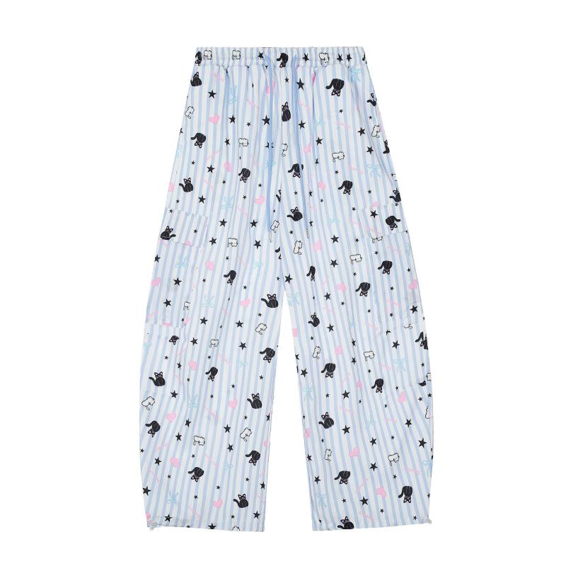 ・カテゴリ: スポーツカジュアルパンツ ・スタイル: アメリカンレトロ ・性別: メンズ ・対象: 成人 ・主な素材: 綿 ・フィット: ルーズ ・丈: ロング丈 ・ウエスト: ミッドライズ ・フロント: ドローストリング ・裾タイプ: ストレート ・厚さ: 普通 ・伸縮性: ややあり ・機能: 通気性 ・シーン: カジュアル ・カラー展開: ブルー ・サイズ展開: S、M、L、XL