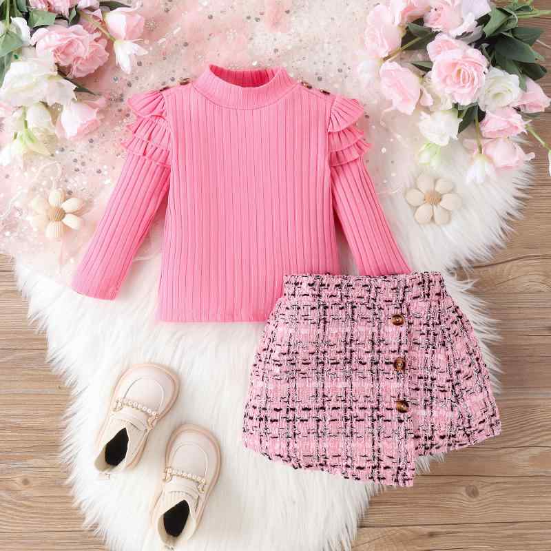 ・カテゴリ: キッズセット・性別: 女の子・セットタイプ: スカートセット・セット内容: 2点セット・対象年齢: 1〜3歳 (身長80〜100cm)・袖丈: 長袖・生地加工: 柔軟処理・厚さ: 普通・主な素材: 綿65%・クロージャータイプ: プルオーバー・カラー: ローズレッド・サイズ展開: 6-12M, 12-18M, 18-24M, 2-3T, 3-4T