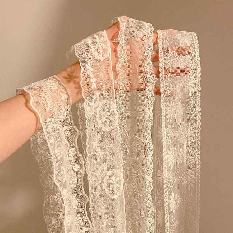 スカーフ レディース 風 レース ロング 高級感 エレガント 清楚 薄手 花柄 ネックアクセサリー 髪飾り ..