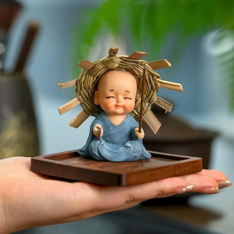 置物 麦わら帽子 小坊主 僧侶 線香立て お香立て 樹脂製 フィギュア デスク飾り 卓上オブジェ オフィス..