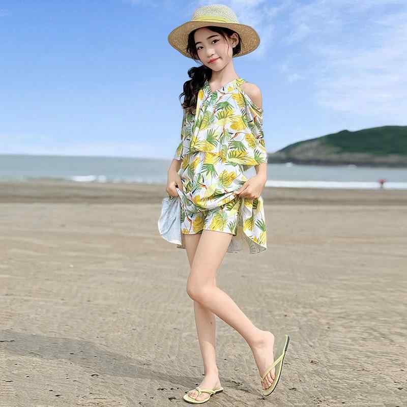 水着 女の子 ガールズ ジュニア ティーン ワンピース スカート一体型 小花柄 フローラル柄 着痩せ スタイルアップ 速乾性 夏 リゾート 温泉 ビーチ プール 海水浴 ポリエステル スイムウェア