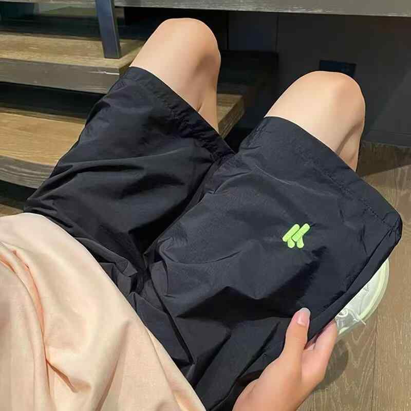 ハーフパンツ メンズ 速乾 黒 薄手 カジュアル 接触冷感 五分丈 トレンド ゆったり ルーズフィット ス..