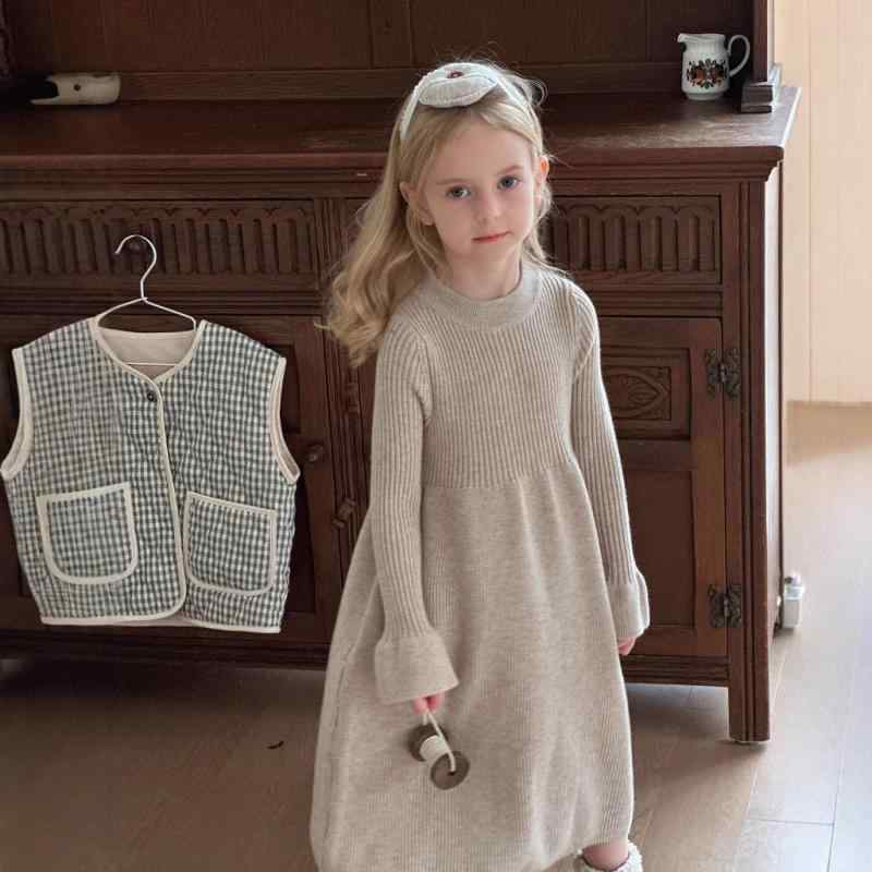 ワンピース 女の子 キッズ ニットワンピース 綿素材 秋冬 韓国子供服 長袖 プリンセスライン かわいい 重ね着 デイリーユース 無地 カジュアル 柔らか 肌触り快適 着回し力抜群