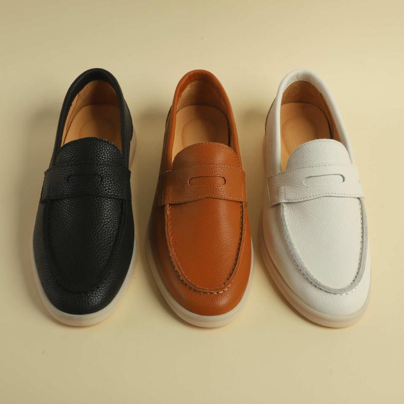 カジュアルシューズ メンズ 紳士靴 春夏 スリッポン ローファー ドライビングシューズ モカシン 牛革 軽量 通気性 滑り止め 普段使い 英国風 ラウンドトゥ ホワイト ブラック ブラウン