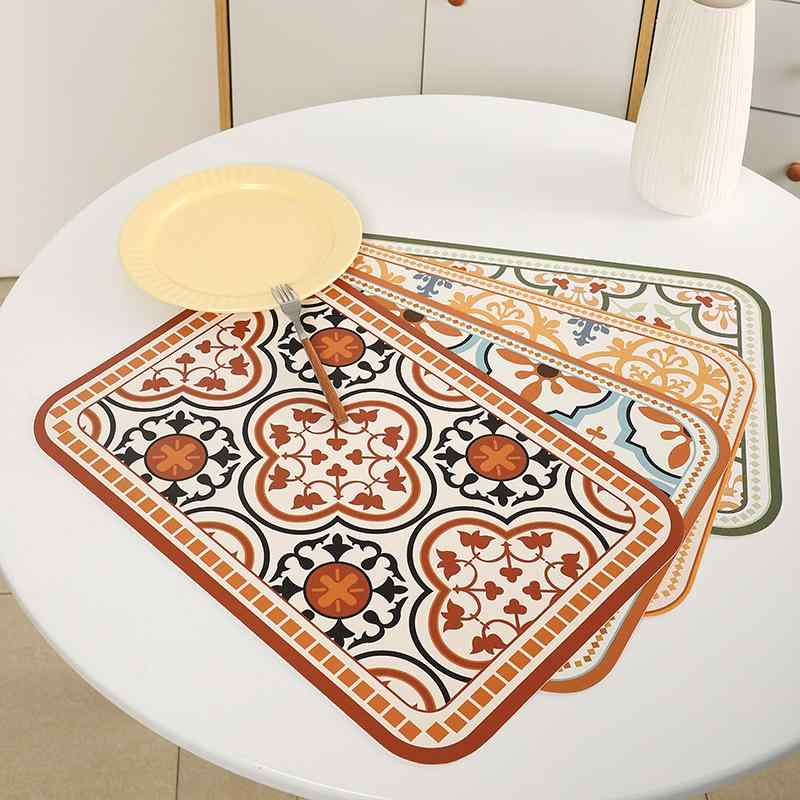 ランチョンマット レトロ レザー 革製 撥水 防水 耐油 防汚 シンプル モダン 高級感 耐熱 断熱 食卓マット プレイスマット スクエア型 ダイニング 食事用 おしゃれ 豊富なカラーバリエーション