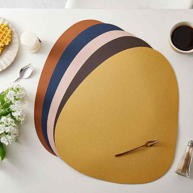 ランチョンマット 北欧スタイル おしゃれ レザー調 プレイスマット コースター セット ダイニング 食卓 家庭用 防水 撥水 防汚 耐熱 断熱 三角 楕円