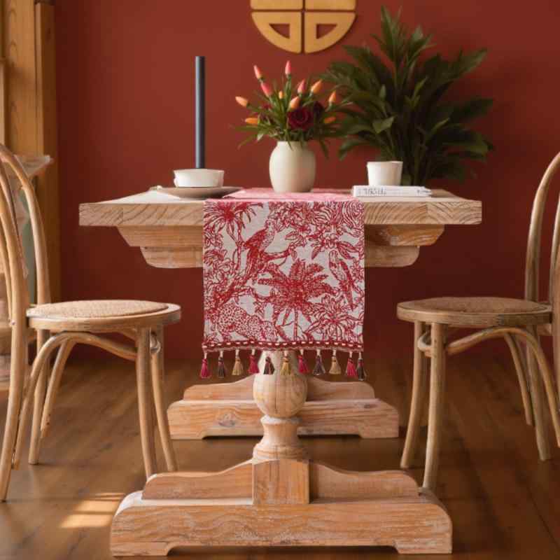 テーブルランナー 北欧風 ジャカード織り レッド 赤 植物柄 ボタニカル タッセル付き 食卓飾り ダイニング リビング インテリア おしゃれ ポリエステル 綿 混紡 ロングタイプ