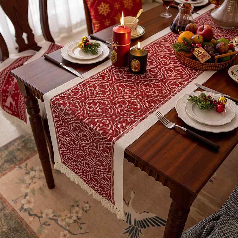 テーブルランナー 北欧スタイル 綿麻 コットンリネン 撥水加工 先染め ジャカード織り フリンジ付き リビング 食卓 ダイニング チェスト おしゃれ センタークロス ランチョンマット
