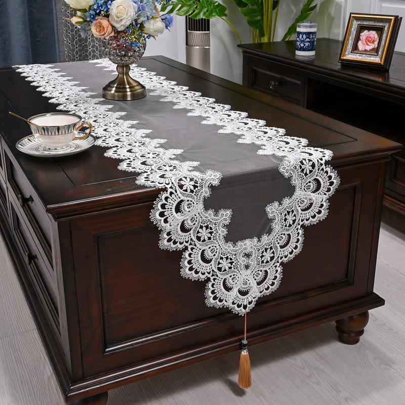 テーブルランナー ヨーロピアン レース 上質 エレガント 防水 防油 お手入れ簡単 洗濯不要 ポリエステル素材 北欧スタイル 長方形 コーヒーテーブル テレビ台カバー リビング 居間用 ホワイト アイボリー ダークグレー