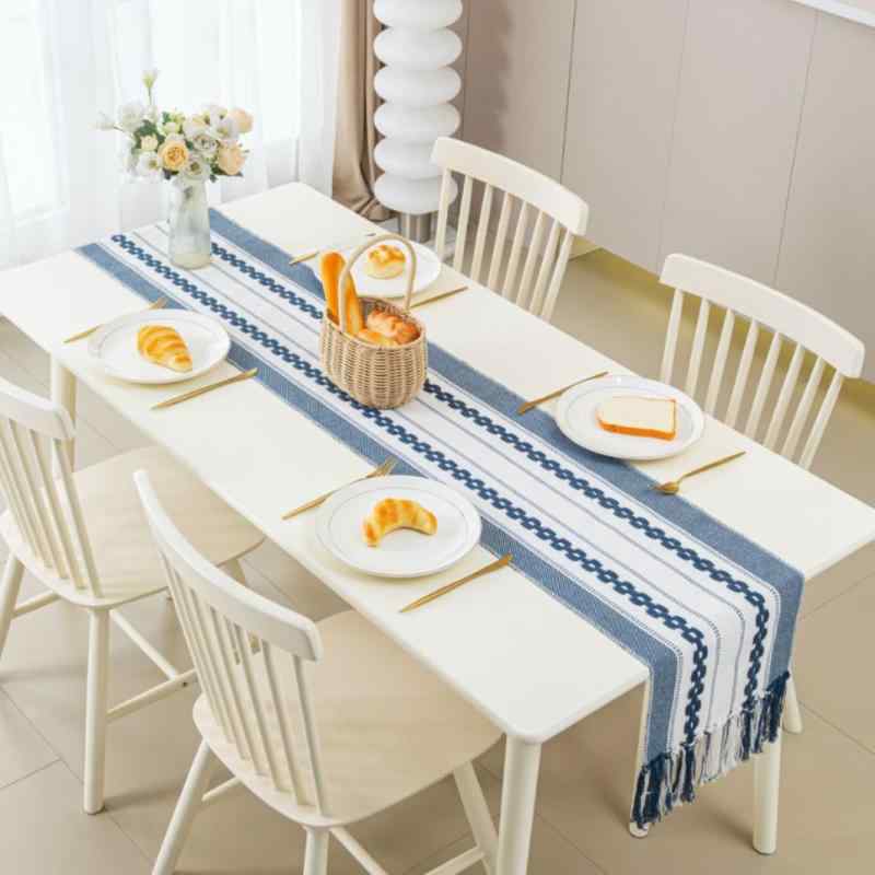 テーブルランナー フレンチ レトロ ヨーロピアン 切り替え 幾何学模様 ジャガード織り 立体感 コットン ポリエステル混 ティーテーブル コーヒーテーブル チェスト クロス 装飾 フリンジ