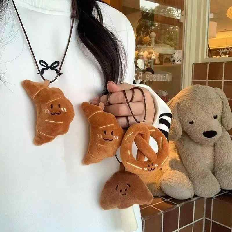 ネックレス レディース ふわふわ パン ベーカリー モチーフ クロワッサン ドーナツ プレッツェル かわ..