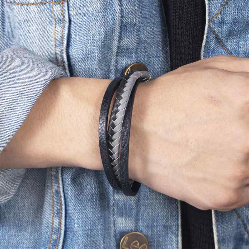 ブレスレット メンズ 男性用 レザー 革 合金 多重 編み込み シンプル マグネット留め具 幾何学模様 普段使い デイリーユース カジュアル ファッション小物 腕輪 アクセサリー ブラック ブラウン シルバー