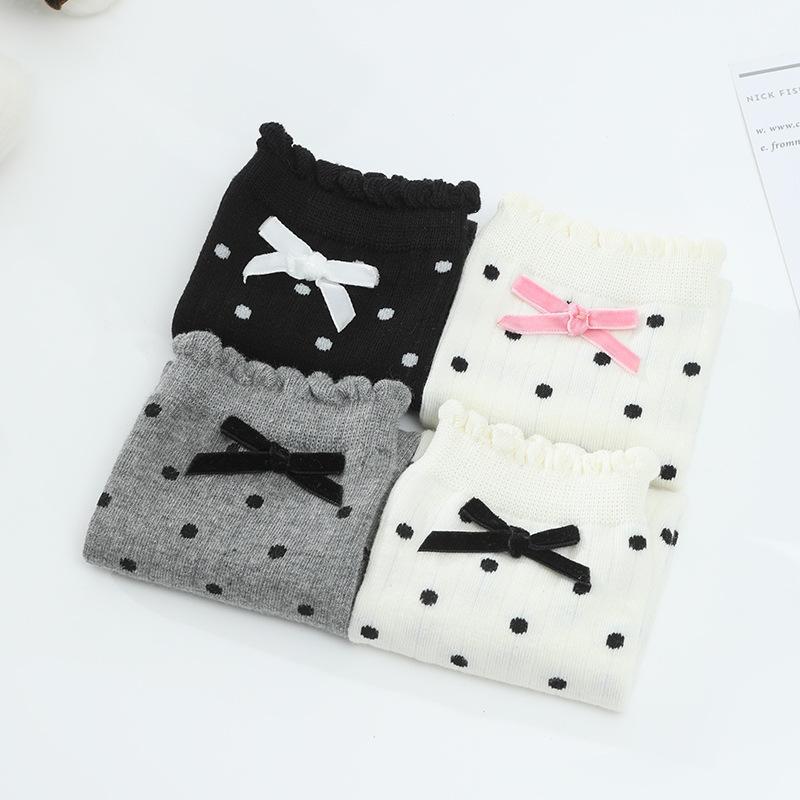 キッズ 女の子 靴下 ホワイト ドット柄 リボン付き 綿混 かわいい ミドル丈 くしゅくしゅ 薄手 通気性 吸汗性 普段使い おしゃれ 幼稚園 小学生 ガールズ ソックス