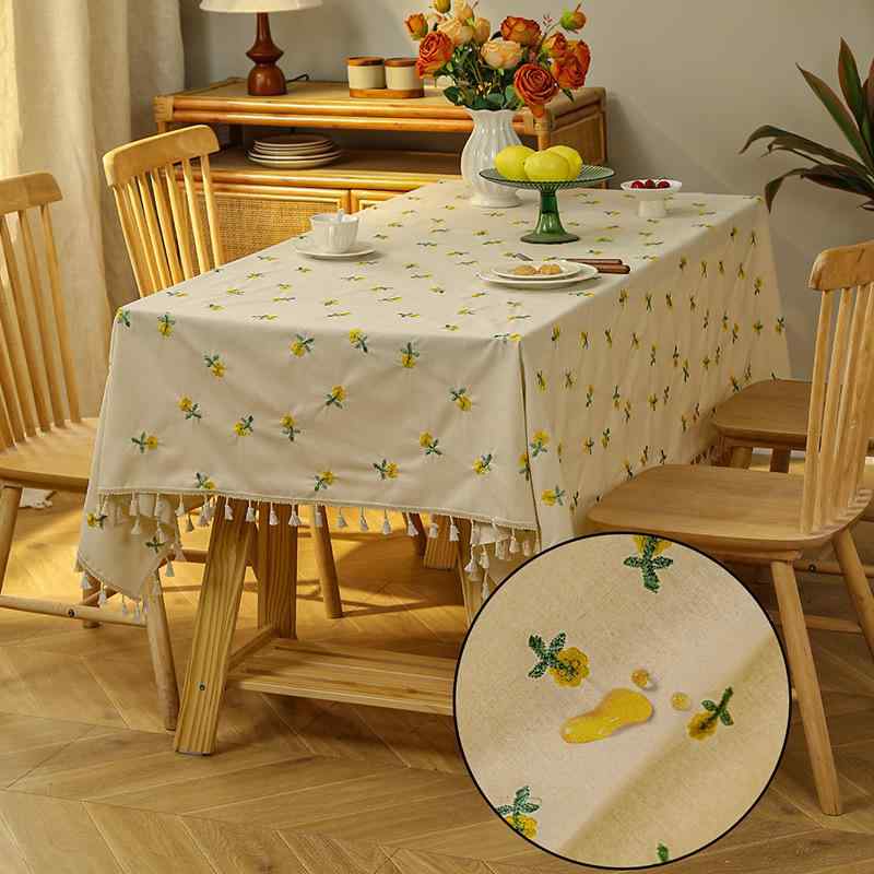 テーブルクロス はっ水 防汚 撥油 汚れ防止 リネン調 長方形 ポリエステル綿混 ひまわり刺繍 花柄 植物柄 上品 高級感 おしゃれ 北欧風 食卓 ダイニング リビング コーヒーテーブル用 滑り止め ホコリ防止 耐熱 お手入れ簡単