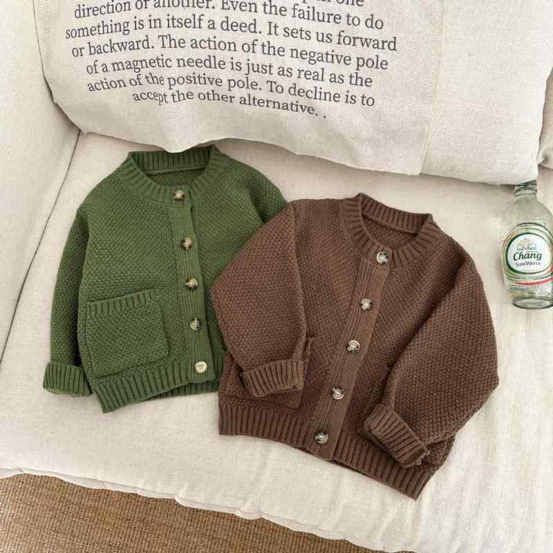 ニットカーディガン キッズ 男の子 ベビー 男女兼用 韓国 レトロ カジュアル かわいい アウター 春秋 ラウンドネック シングルボタン 長袖 アクリル 普段使い お出かけ