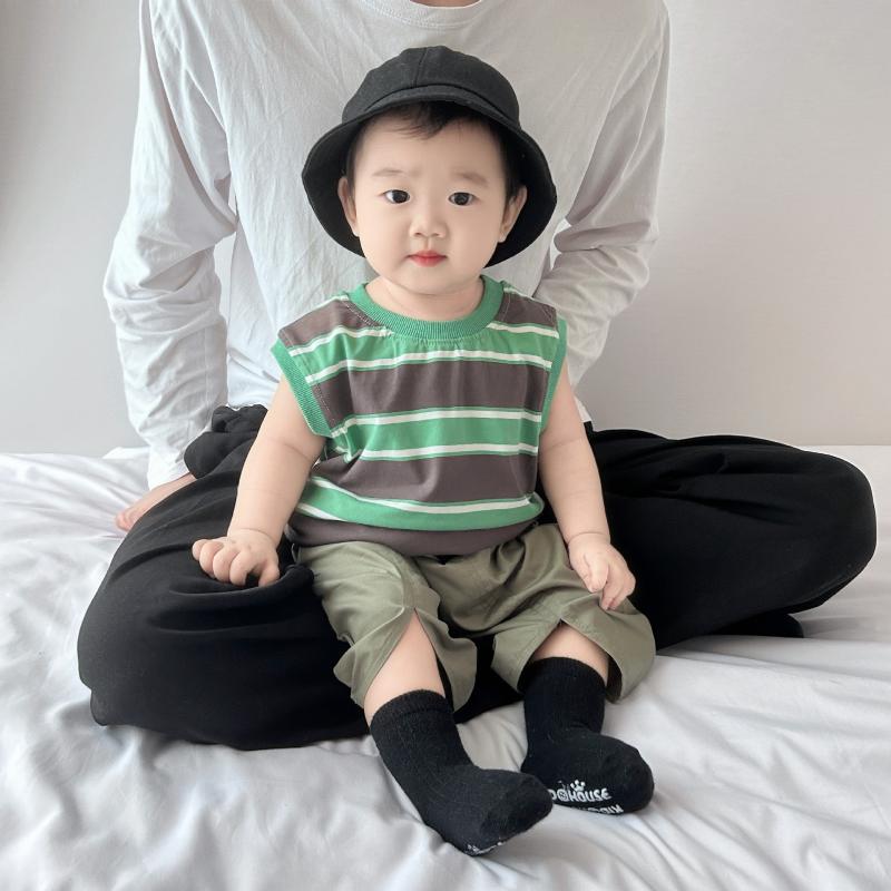 タンクトップ キッズ 男の子 ベビー 夏 薄手 ノースリーブ ストライプ 綿 コットン 吸湿速乾 接触冷感 ゆったり ルーズ クルーネック 普段使い 部屋着 かわいい 韓国 トップス