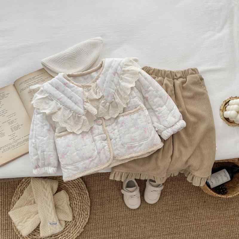 中綿ジャケット ベビー 女の子 冬物 小花柄 韓国 厚手 防寒 暖かい おしゃれ かわいい 丸襟 フードなし..