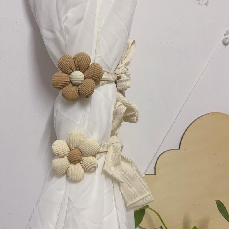 カーテンタッセル 子供部屋用 立体 花びら フラワー モチーフ ビッグフラワー 北欧風 布製 ファブリック 装飾 インテリア 結束バンド 車用 蚊帳