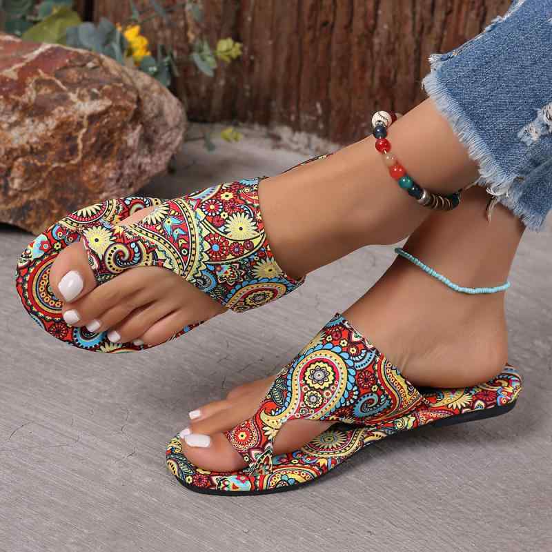 サンダル レディース 春夏 トゥリング フラットソール ぺたんこ 花柄プリント ボヘミアン エスニック ..