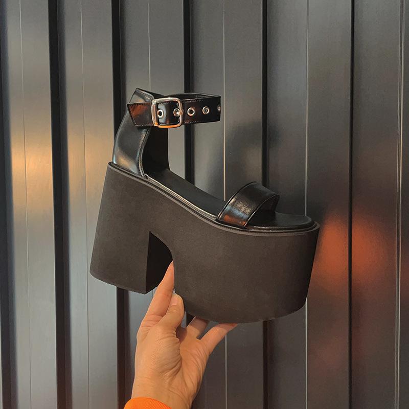 サンダル レディース 春夏 ワンストラップ 13cm 超ハイヒール スタッズ プラットフォーム 厚底 太ヒール 大きいサイズ ブラック PU素材 ラウンドトゥ バックル