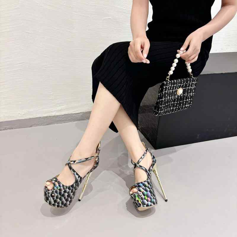 サンダル レディース 細ヒール ハイヒール プラットフォーム 厚底 ラウンドトゥ パンチング 羊革 牛革 本革 異素材切り替え 欧米ファッション ストリートカジュアル 万能 合わせやすい 春夏