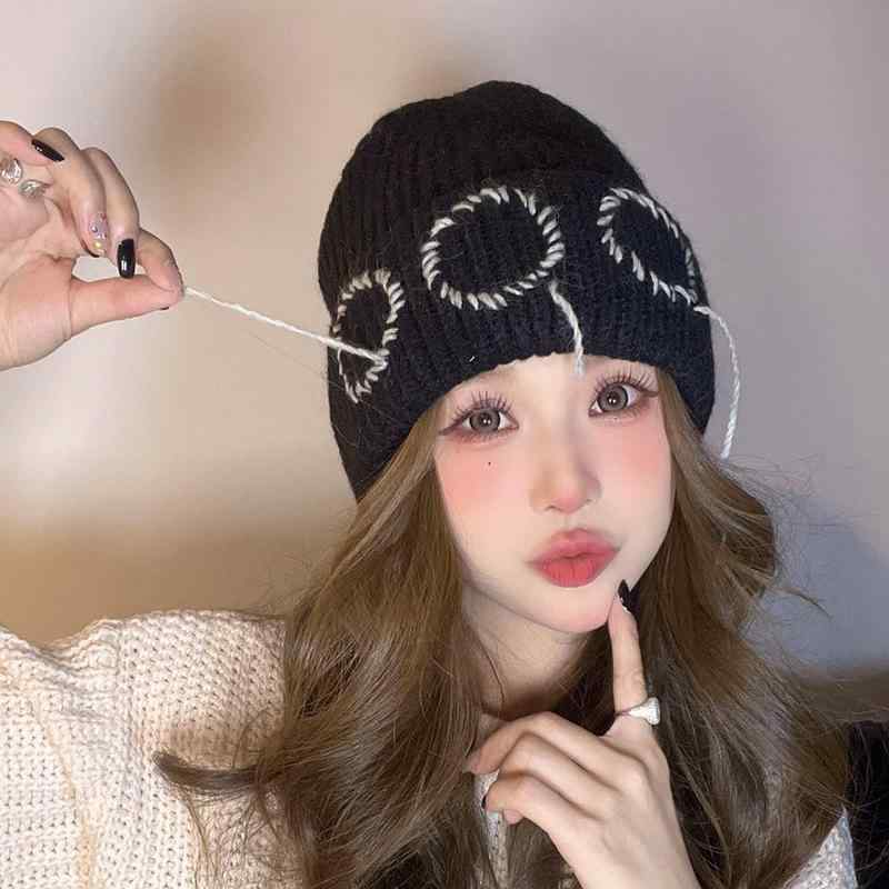 ニット帽 レディース 女性用 かわいい 小顔効果 小顔見え 耳あて付き 防寒 保温 防風 通気性 アクリル素材 秋冬 カジュアル 普段使い アウトドア シンプル ベージュ グレー ブラック(4)