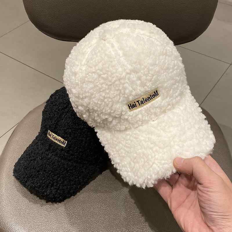 キャップ レディース 韓国ファッション 厚手 シープボア ボア 刺繍 アルファベット 野球帽 防寒 暖かい..