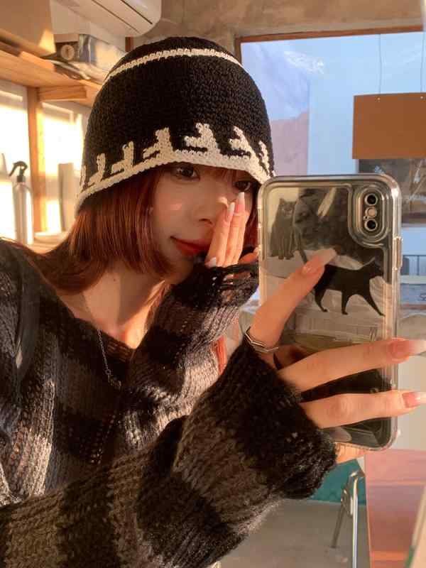 バケットハット レディース 女性用 シンプル モノトーン 森ガール風 手編み ニット 小顔効果 エレガント 個性的 上品 おしゃれ 通気性 保温性 毛糸 秋冬 普段使い お出かけ(4)