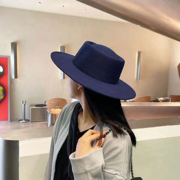 ハット レディース ウール フェルト ポリエステル 定番 万能 レトロ フレンチ フラットトップ つば広 ジャズ フェドーラハット ブラック ダークチョコレート 秋冬