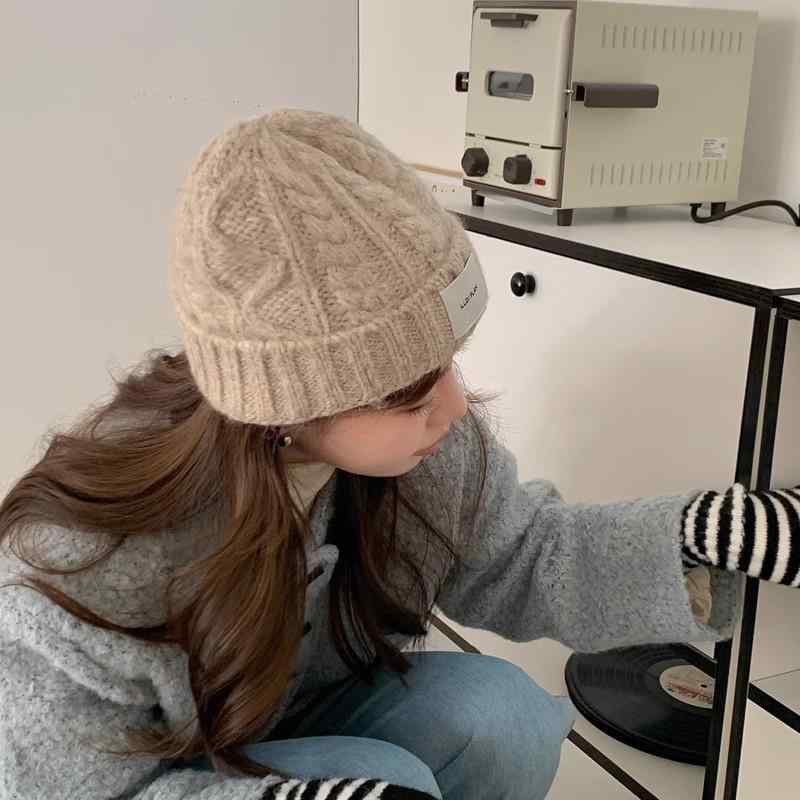 ニット帽 ビーニー ざっくり ケーブル編み 厚手 ゆったり 大頭囲 防寒 保温 耳当て ウール混 秋冬 かわ..