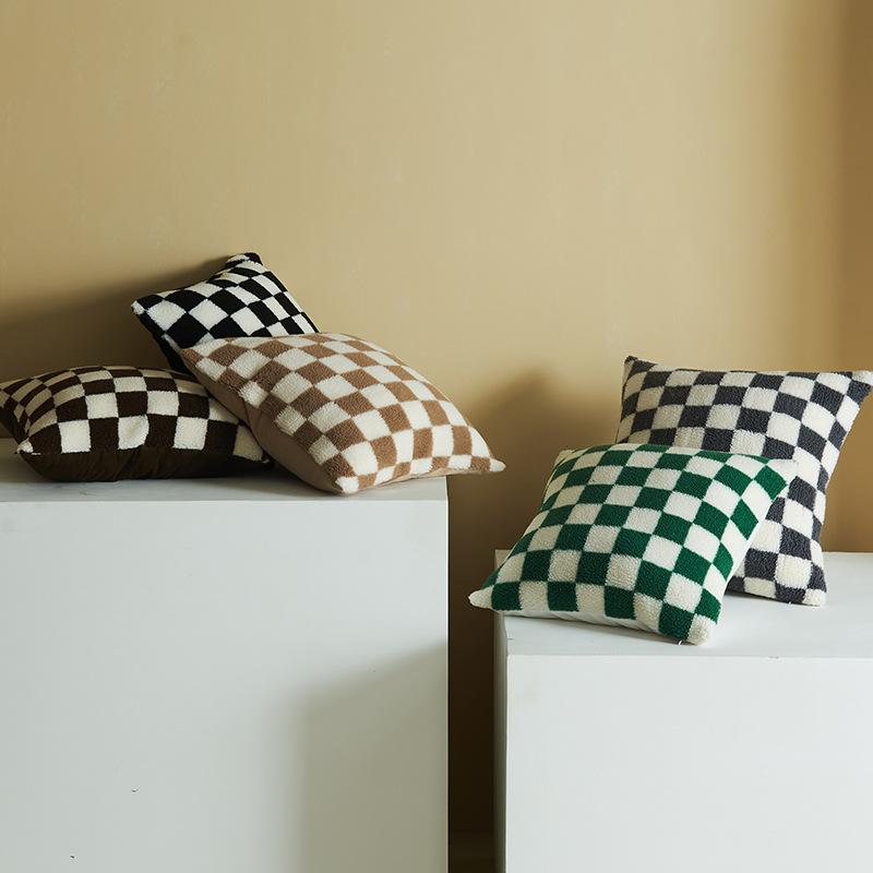 クッションカバー ボア チェッカー柄 マルチカラー ピローケース ふわふわ もこもこ フェイクファー ソ..