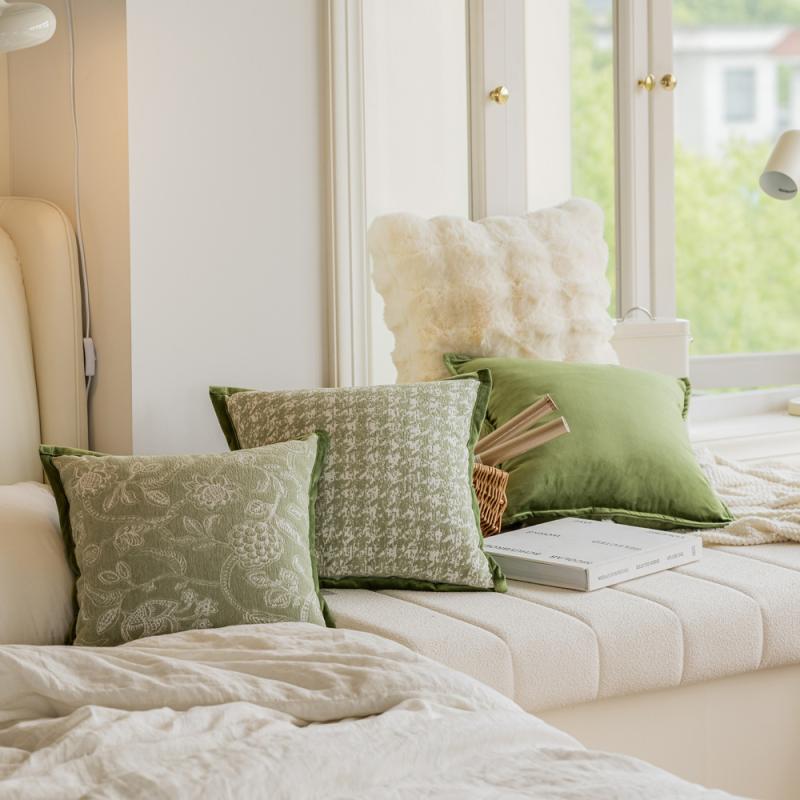 クッションカバー シェニール グリーン モダン シンプル 北欧 リビング ソファ 出窓 ベッドサイド 寝室..
