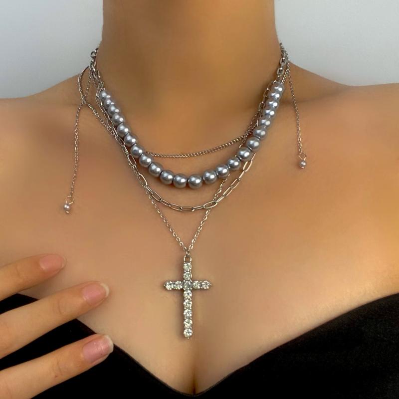 ネックレス レディース パンク 十字架 パール フリンジ チョーカー 鎖骨ネックレス 個性的 ユニーク 欧米風 海外風 合金製 電気メッキ加工 幾何学模様 大胆 存在感 ゴージャス