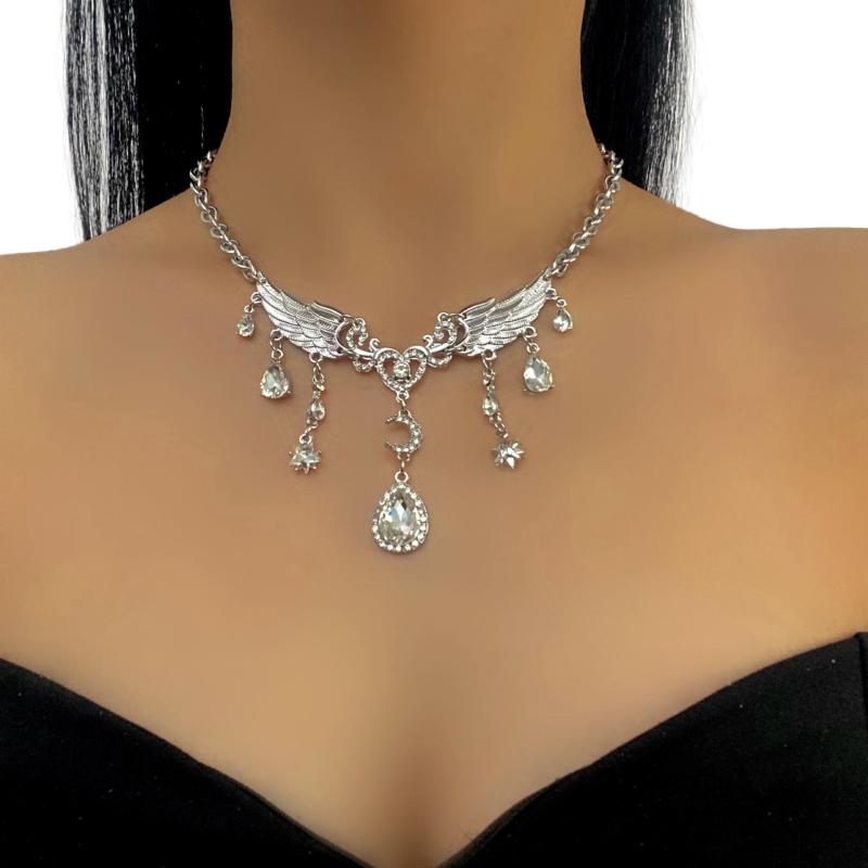 ネックレス レディース 欧米 甜酷スタイル 天使の翼 タッセル ハートモチーフ 鎖骨ネックレス シンプル 個性的 上品 高級感 合金製 電気メッキ加工 普段使い カジュアル パーティー