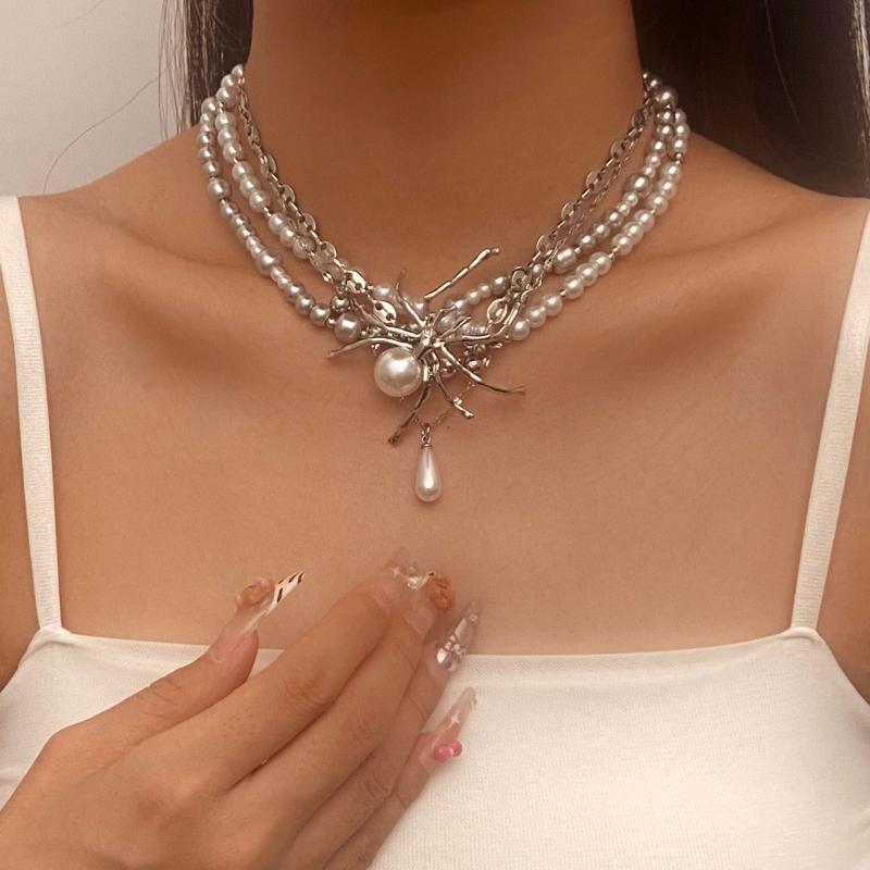 ネックレス レディース 女性用 二連 ダブルチェーン パール スパイダーモチーフ レイヤード 重ね付け 鎖骨 チョーカー 個性的 スウィートクール モード系 トレンド 普段使い 合金製 電気メッキ