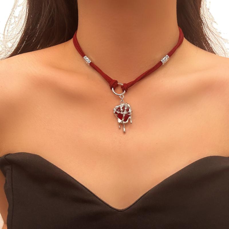 ネックレス レディース ワインレッド 溶けるハート ペンダント レッドコードチョーカー 繊細 個性的 スイートクール 鎖骨チェーン 合金製 電気メッキ加工 普段使い デート