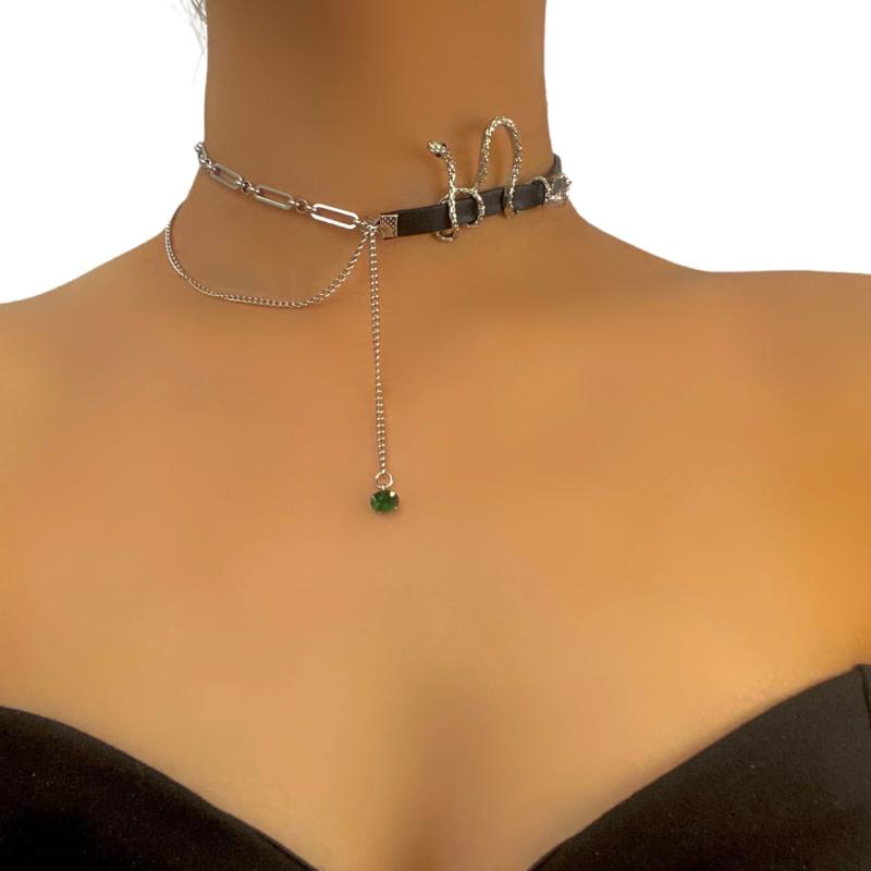 ネックレス レディース シルバー スネークモチーフ 巻き付き 合金 高級感 繊細 個性的 クール 上品 エレガント 普段使い パーティー チョーカー