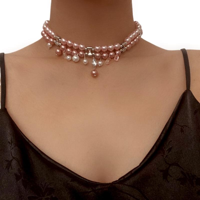 ネックレス レディース ピンクパープル フェイクパール 二連 チョーカー 鎖骨 上質 個性的 高級感 エレガント 普段使い パーティー フォーマル 合金製 電気メッキ加工 秋冬
