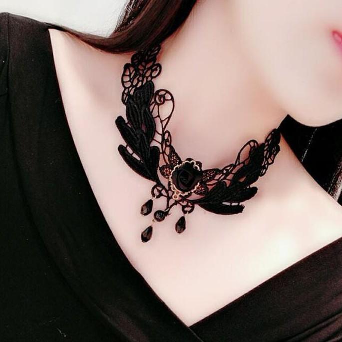チョーカー レディース ゴシック レトロ レース 透かし彫り 薔薇モチーフ パール装飾 ティアドロップ型 スネークチェーン ネックレス アクセサリー おしゃれ かわいい