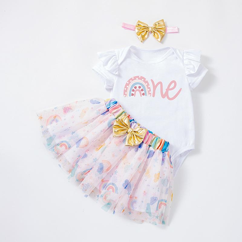 ベビーウェア 女の子 ベビー 1歳 誕生日祝い 春夏 フリル袖 半袖 ロンパース カバーオール 手作り風 スカート ボトムス スウィート かわいい 綿混 お出かけ 普段使い カジュアル 3点セット