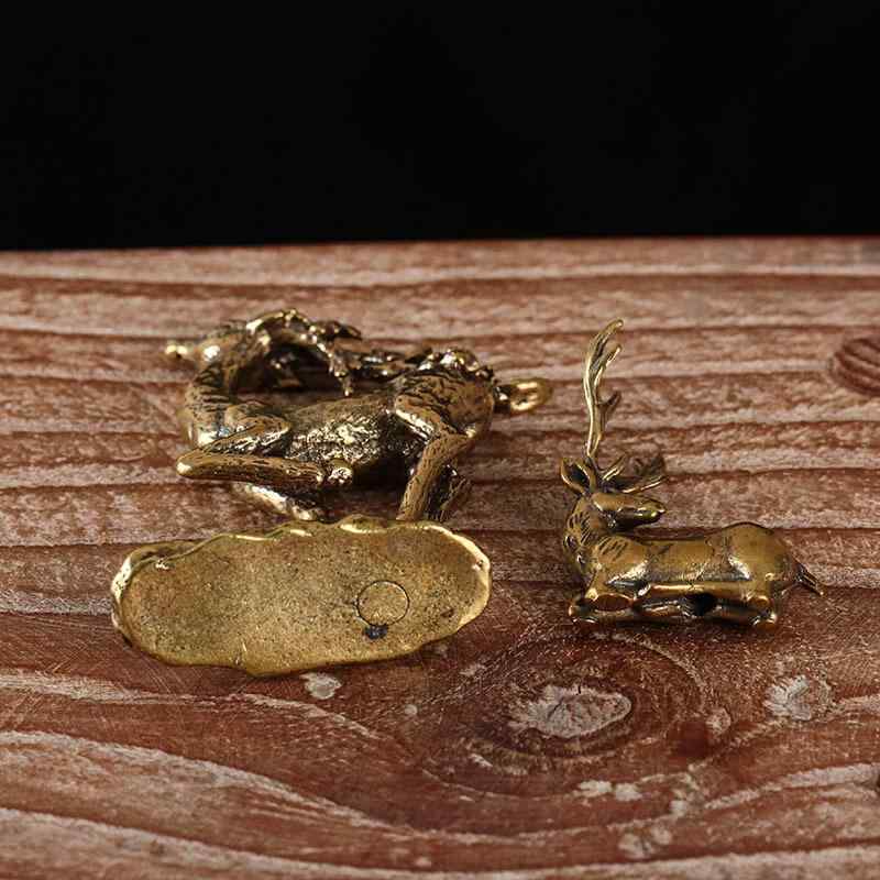 置物 ミニ 銅製 鹿 真鍮 バンビ ハンドオブジェ 卓上 インテリア デスク飾り 玄関 リビング オブジェ 無事息災 幸運 縁起物 小物 プレゼント 高級感 レトロ