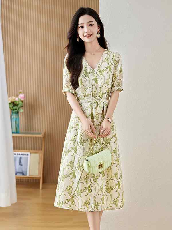 ワンピース ドレス レディース Vネック 半袖 花柄 エレガント フェミニン 上品 清楚 Aライン ミディ丈 ハイウエスト ウエストリボン 通気性 清涼感 接触冷感 ポリエステル 春夏 お出かけ 普段使い