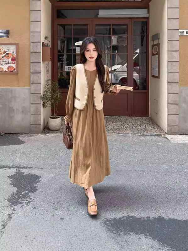 ワンピース レディース 秋 ベスト 2点セット きれいめカジュアル 若見え 細見え Aライン ミディ丈 切り替え プリーツ パフスリーブ 長袖 ハイウエスト ラウンドネック ポリエステル