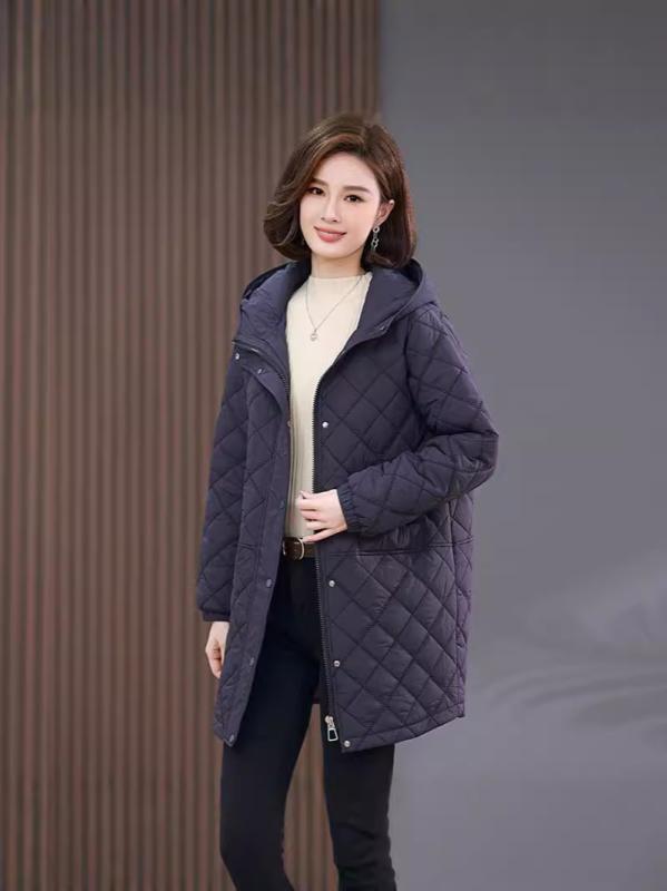 中綿コート レディース 女性用 秋冬 防寒 軽量 ミドル丈 ゆったり フード付き 長袖 キルティング ひし形 ポケット付き ポリエステル素材 大人カジュアル ママコーデ 普段使い お洒落 きれいめ