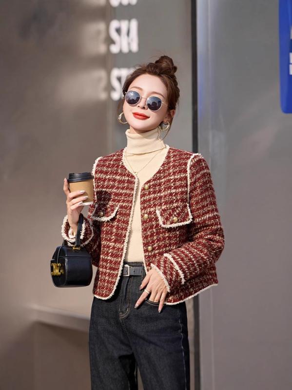 ダウンジャケット レディース 冬 ダウン ショート丈 高含絨量 厚手 暖かい 防寒 高級感 おしゃれ 低身長向け ゆるシルエット ラウンドネック ポケット付き シングルボタン カジュアルスタイル アウター