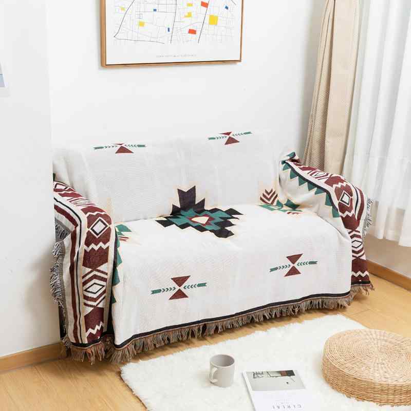 ソファカバー マルチカバー 一体型 高級感 滑り止め 防汚 猫の爪とぎ防止 ソファパッド 混紡 洗える リビング カントリー調 花柄 幾何学模様 招き猫柄 L字対応