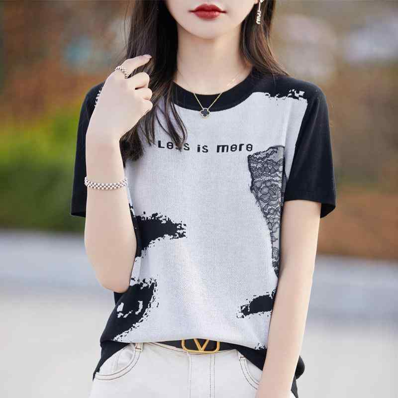 ・カテゴリ: Tシャツ・主な素材: アイス・素材成分: ポリエステル、ビスコース・素材混率: ポリエステル30～50%、ビスコース30%以下・柄: 切り替え・スタイル: プルオーバー、大人きれいめ・袖丈: 半袖・加工: プリント・シルエット: Aライン・着丈: ショート丈・ネックライン: クルーネック・袖タイプ: レギュラー・カラー展開: ホワイト・サイズ展開: M、L、XL、XXL