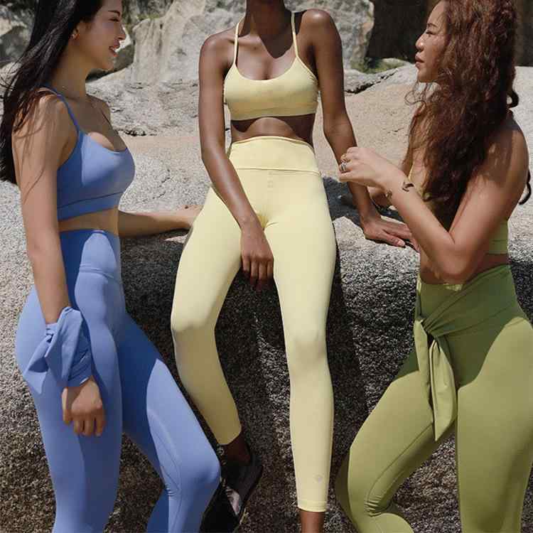 ヨガパンツ レディース インフルエンサー 欧米風 ハイウエスト ピーチヒップ ヒップアップ スポーツタイツ レギンス フィットネス ジム トレーニング ランニングウェア 伸縮性抜群 ナイロン スパンデックス素材