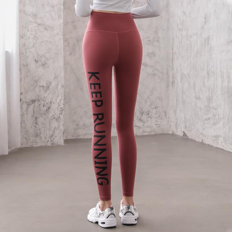 ヨガパンツ レディース ハイウエスト ヒップアップ ロゴ 薄手 ストレッチ 吸汗速乾 タイトフィット ランニング フィットネス スポーツウェア スキニー ボトムス ナイロン混紡 ピーチヒップ ブラック グレー