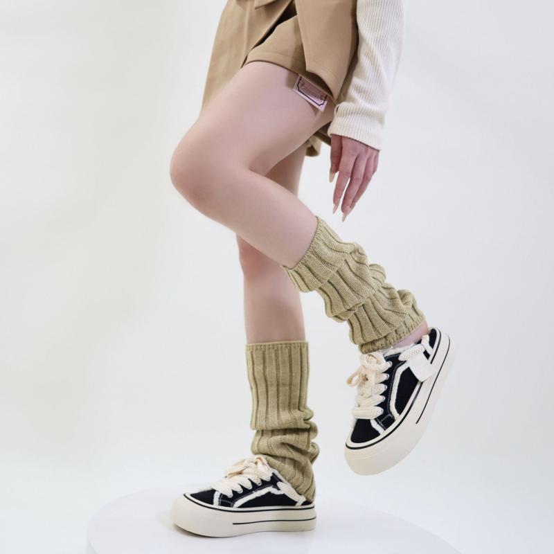 レッグウォーマー レディース 女性用 秋冬 韓国 レトロ シンプル ニット アクリル ざっくり編み くしゅくしゅ ボリューム ミドル丈 無地 カジュアル スタイル 摩擦防止 防寒 脚 足元 オシャレ デイリーユース(4)